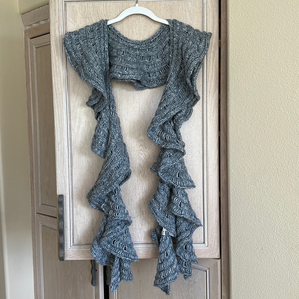 Diane vonFurstenberg Gray Wool Scarf